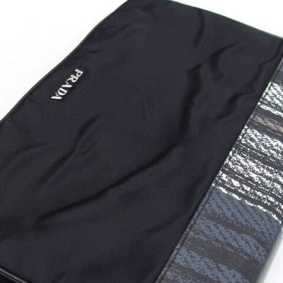 PRADA White Saffiano Bag - Picture 8 of 10